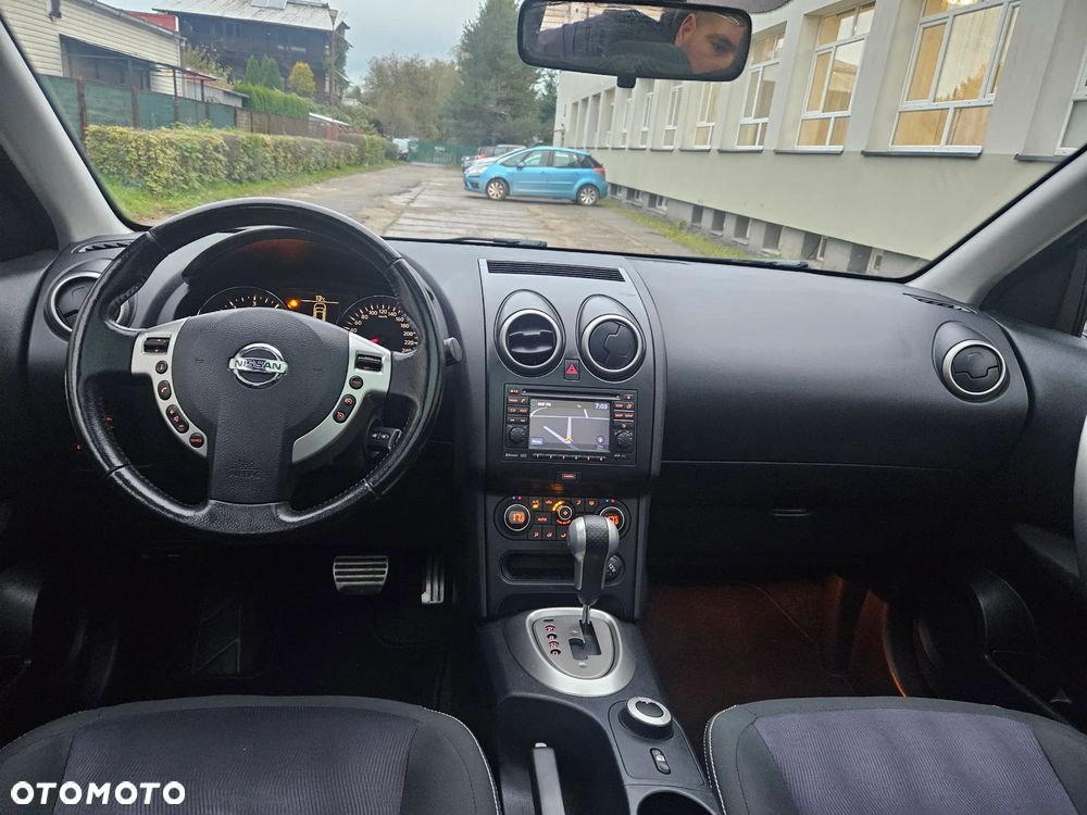 Nissan Qashqai+2 - 24