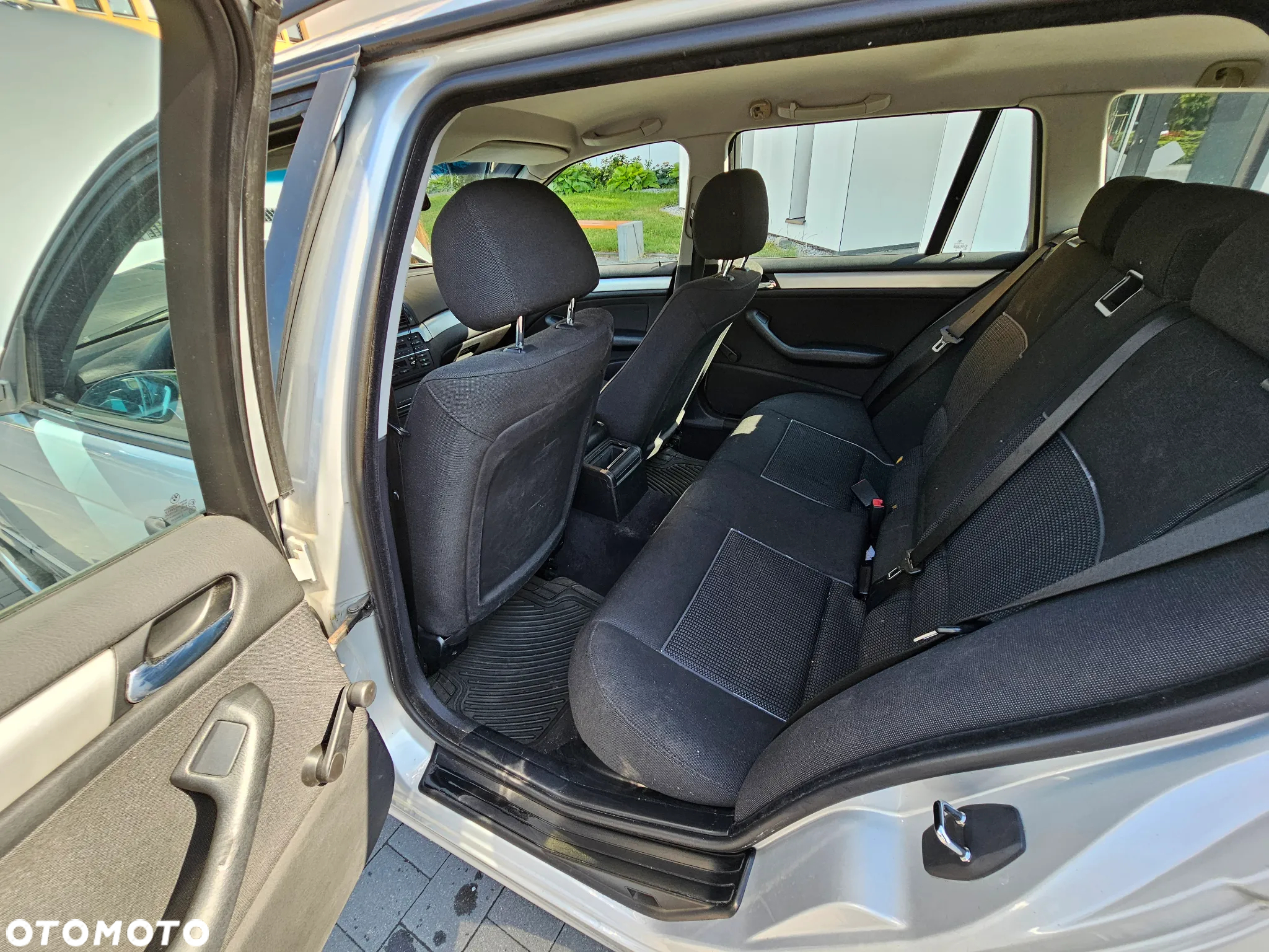 BMW Seria 3 320d Touring - 12