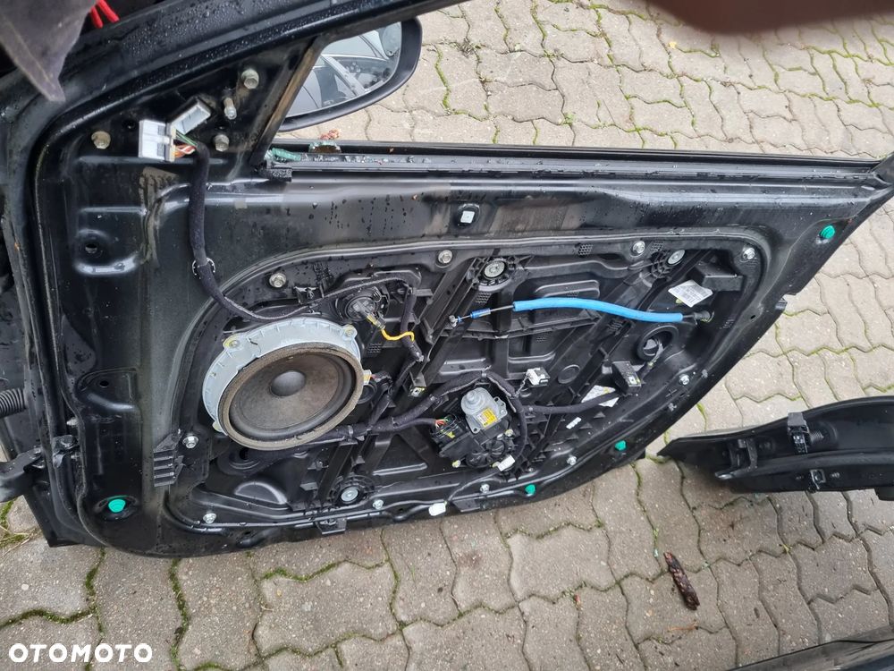 drzwi prawe przednie tylne  KIA X-CEED przód  tył prawy  XCEED - 2