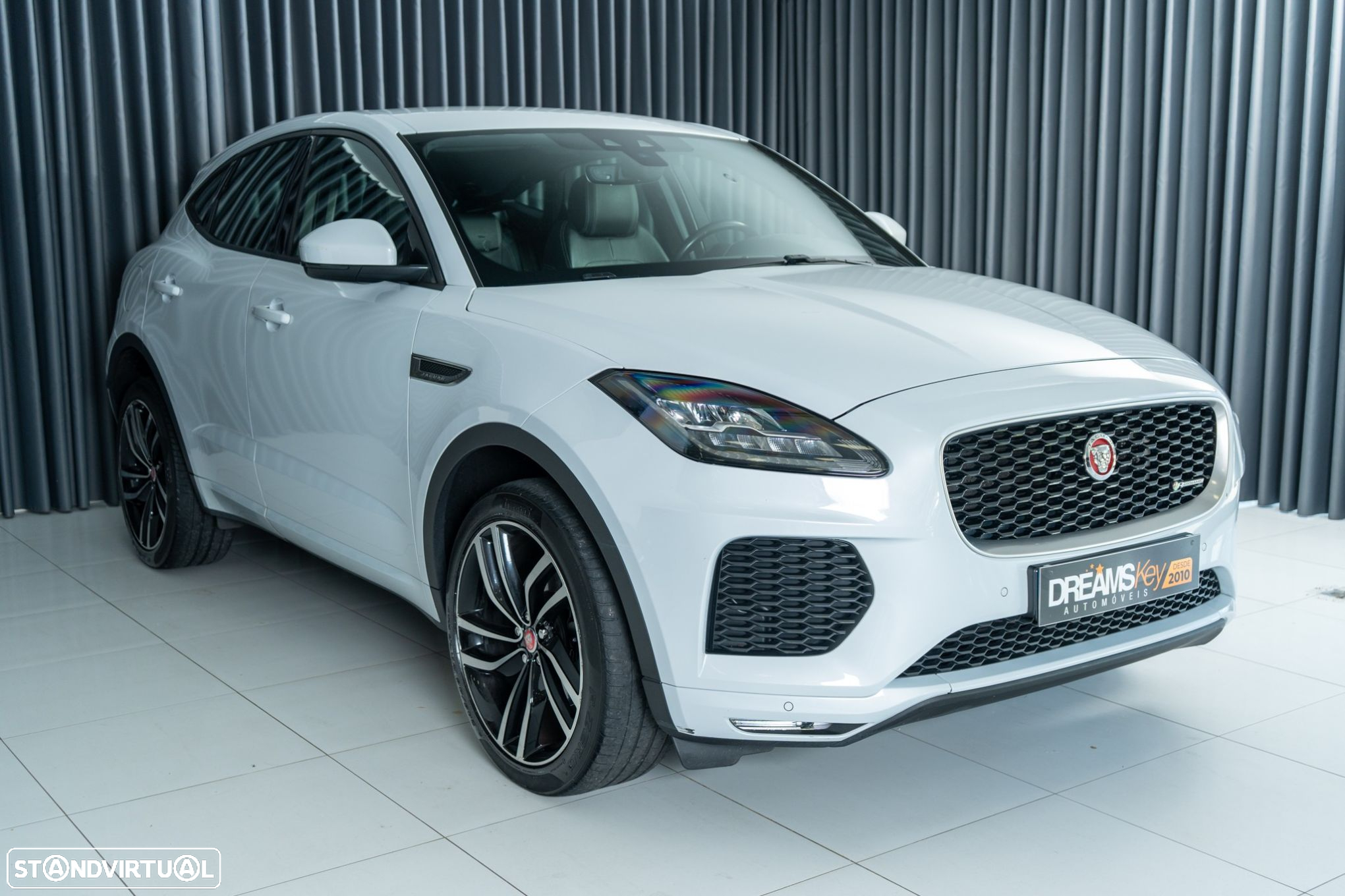 Jaguar E-Pace 2.0 i4D R-Dynamic - 6