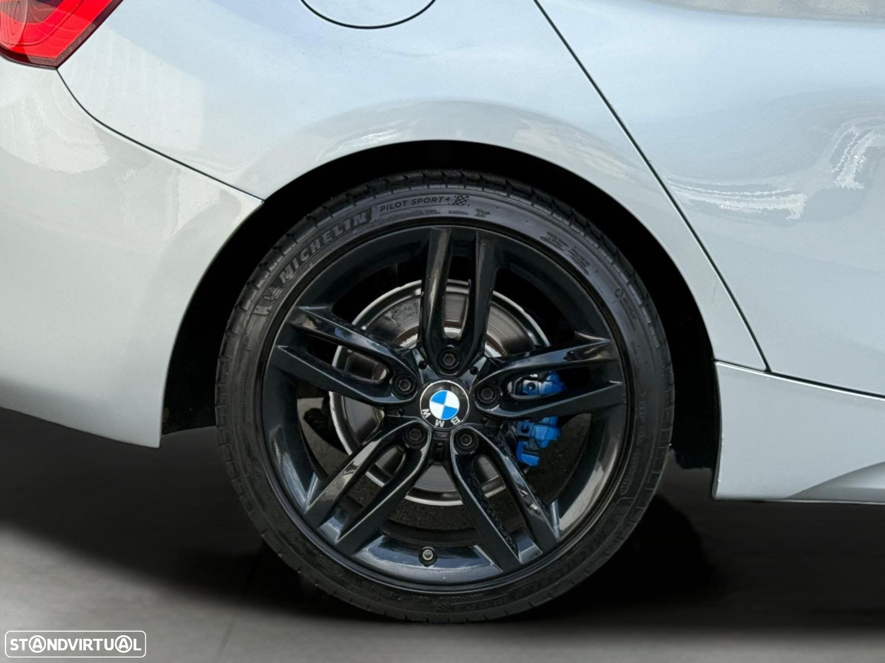BMW 118 d Pack M Auto - 18
