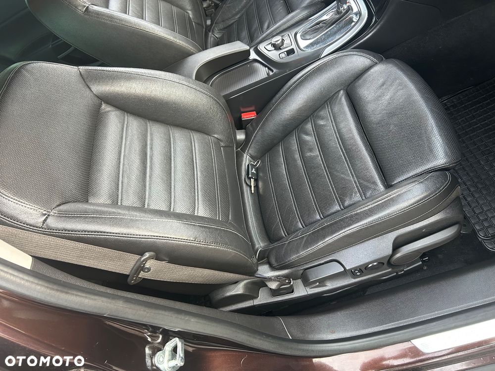 Opel Insignia 2.0 CDTI Cosmo - 34