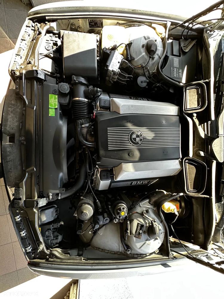 BMW Seria 7 740i V8 - 37