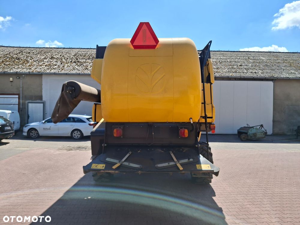 New Holland CS540 - 4