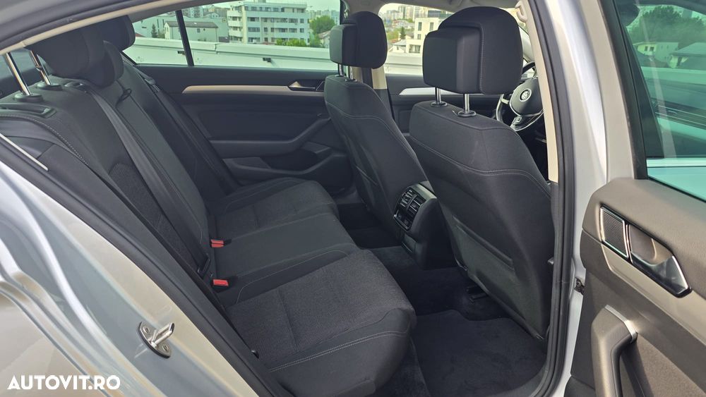 Volkswagen Passat 1.4 TSI ACT (BlueMotion Technology) Comfortline - 11