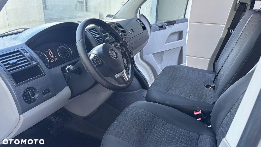 Volkswagen Transporter T5 - 10