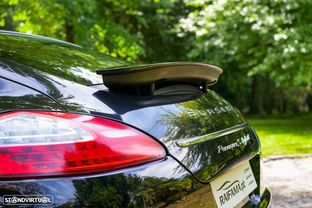 Porsche Panamera S Hybrid J19 - 10