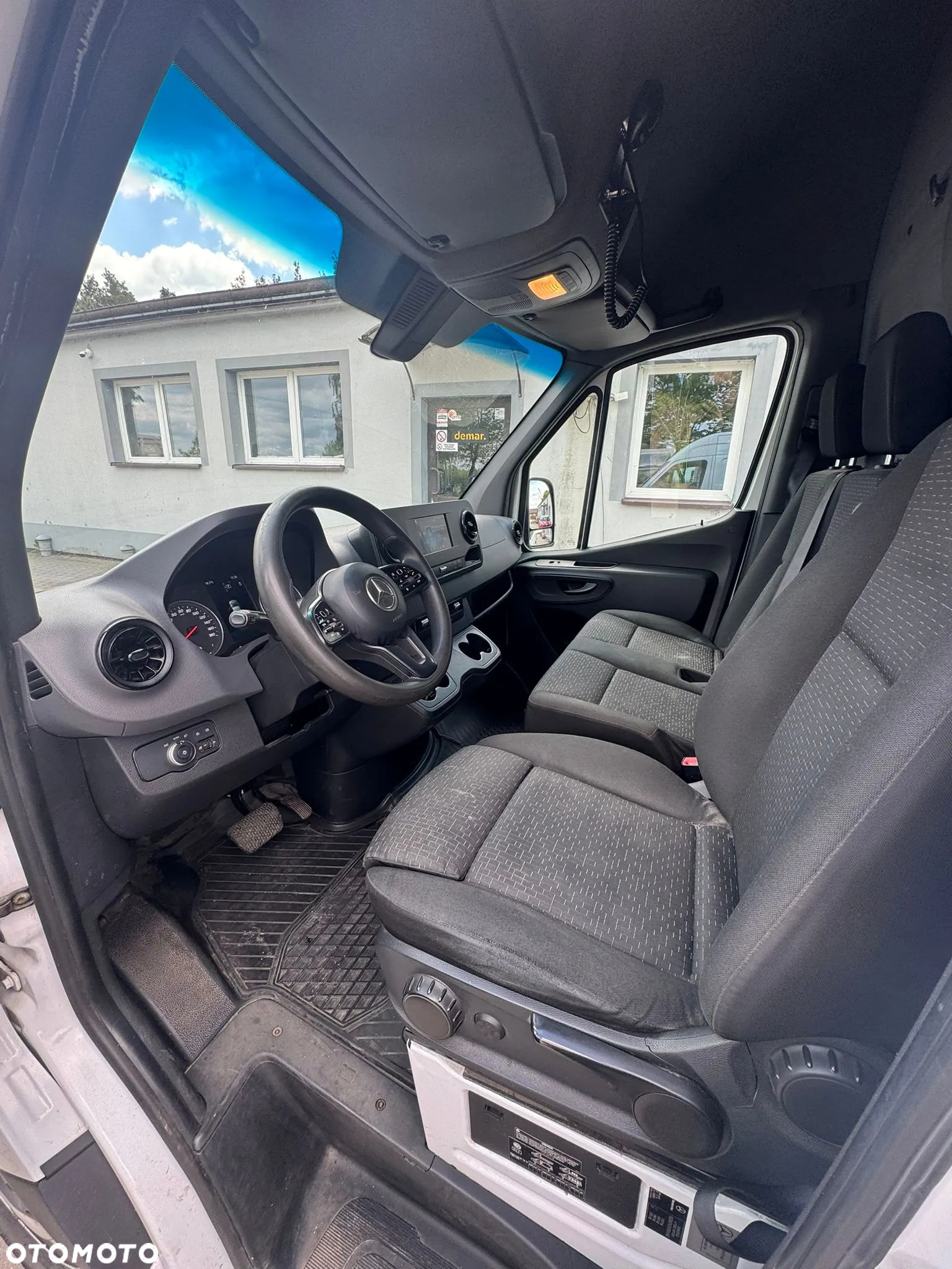 Mercedes-Benz SPRINTER - 10