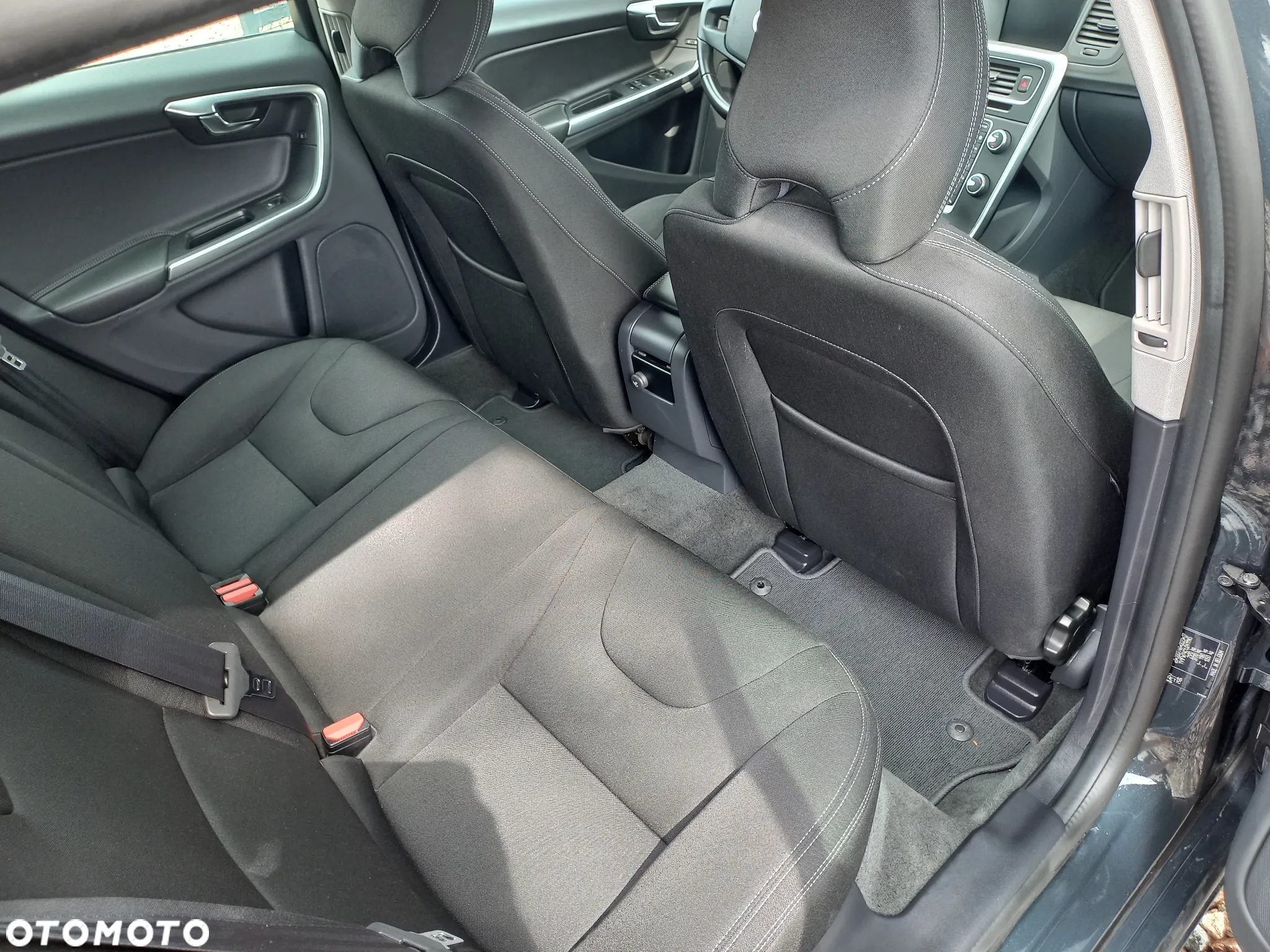 Volvo V60 D2 Drive-E Dynamic Edition (Kinetic) - 22