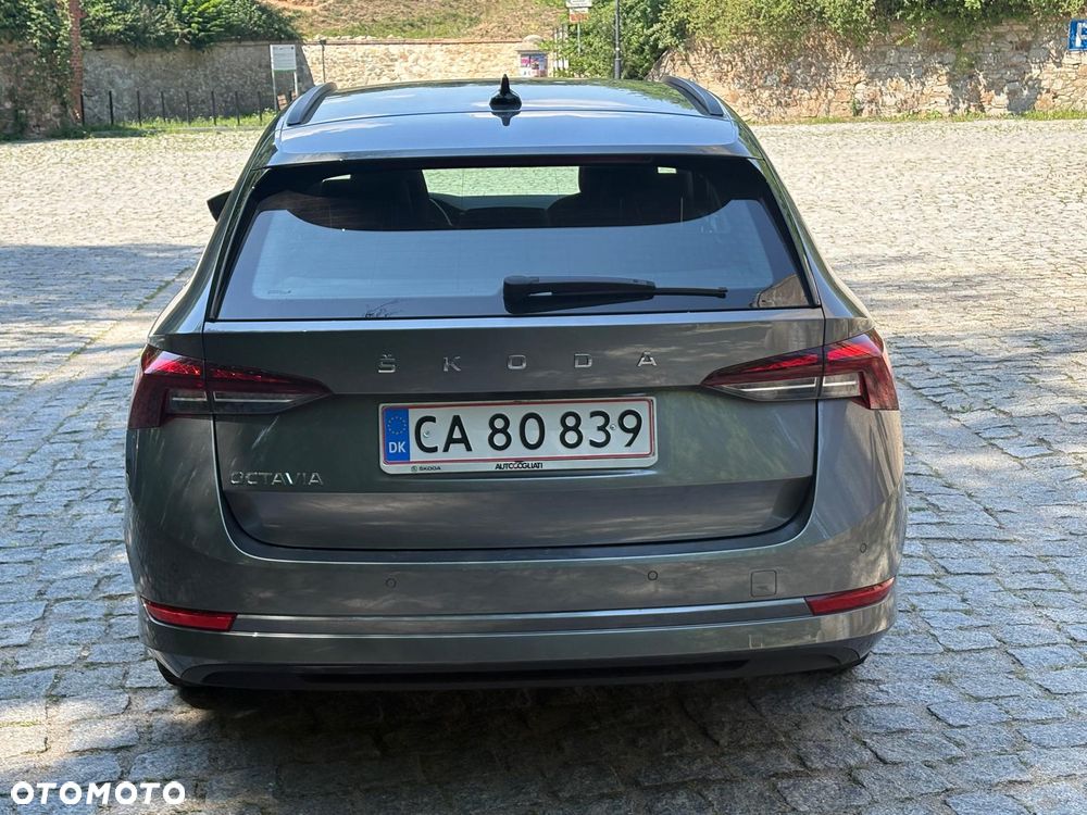 Skoda Octavia 2.0 TDI Ambition DSG - 19
