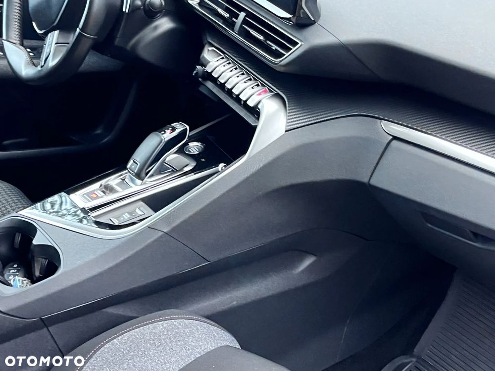 Peugeot 3008 BlueHDi 130 Stop & Start EAT8 Active Business-Paket - 9