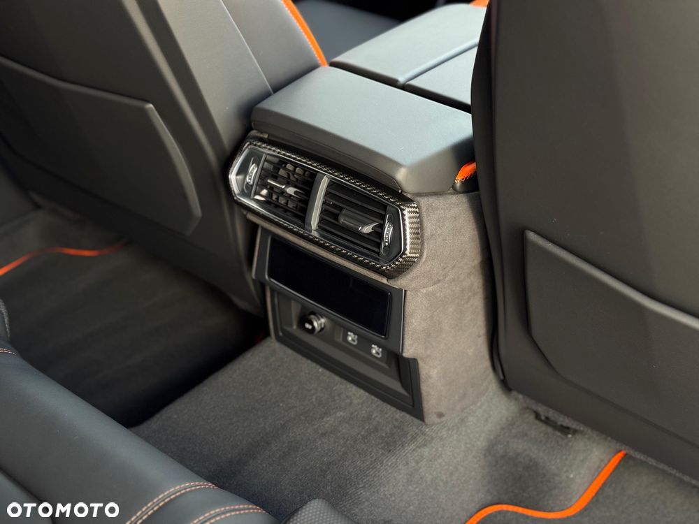 Lamborghini Urus - 15