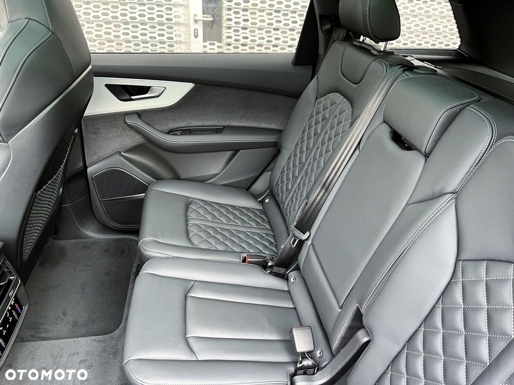 Audi Q7 - 17