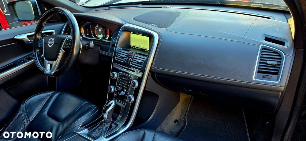 Volvo XC 60 T5 Drive-E R-Design Summum - 39