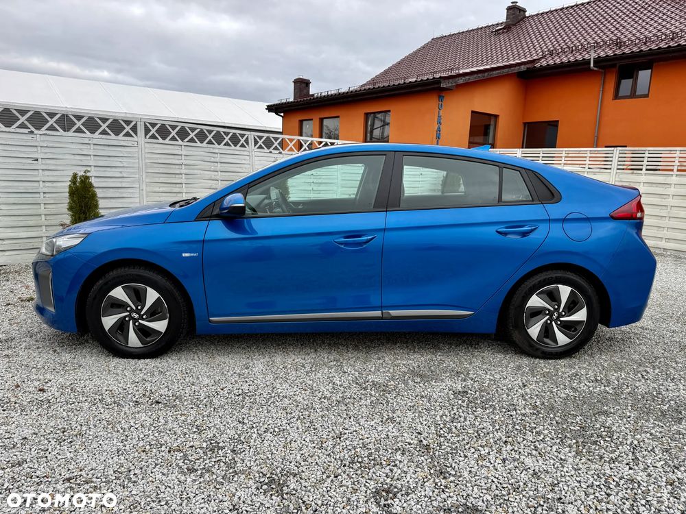 Hyundai IONIQ Hybrid Premium - 19