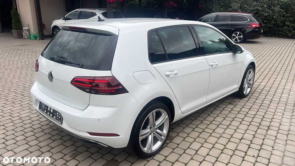 Volkswagen Golf - 17