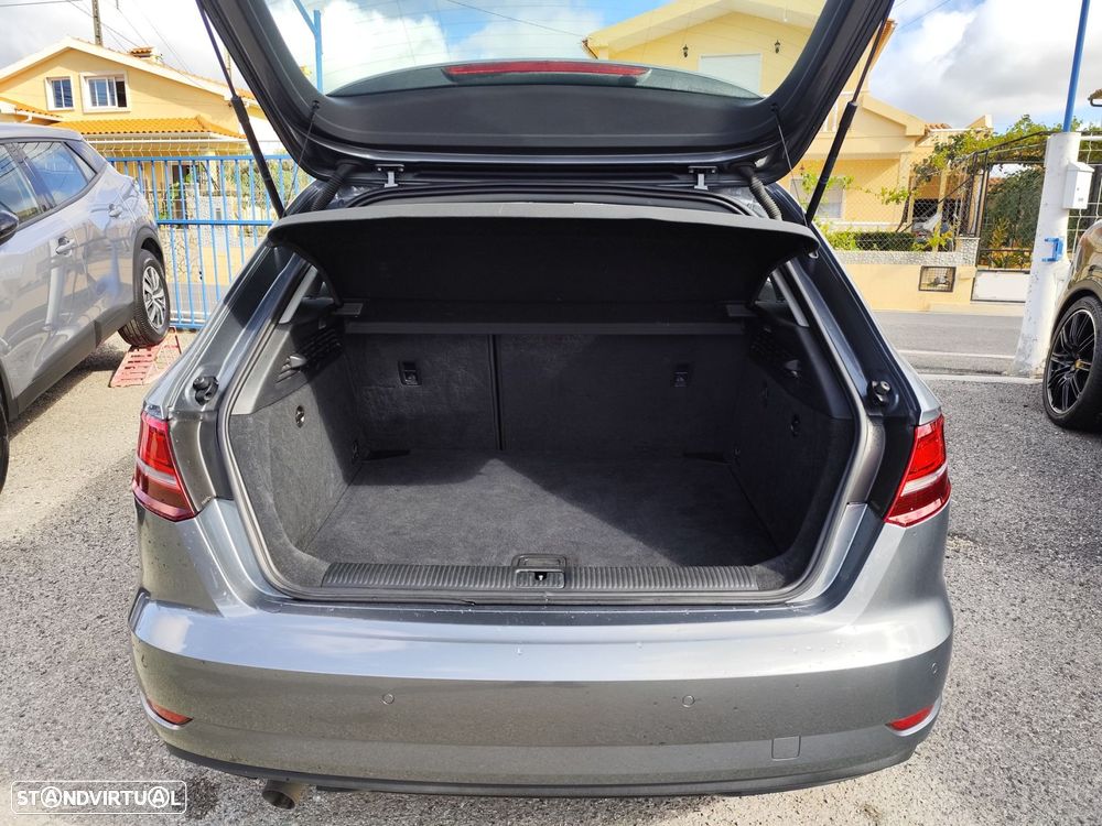 Audi A3 Sportback 30 TDI Design - 9