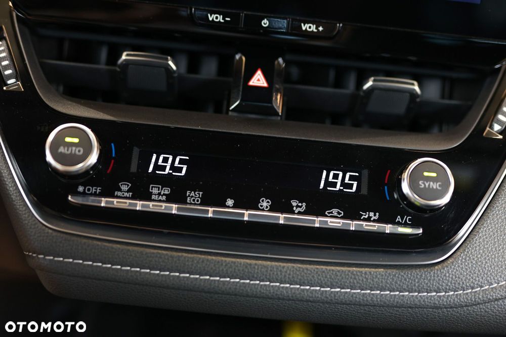 Toyota Corolla 1.8 Hybrid Comfort - 36