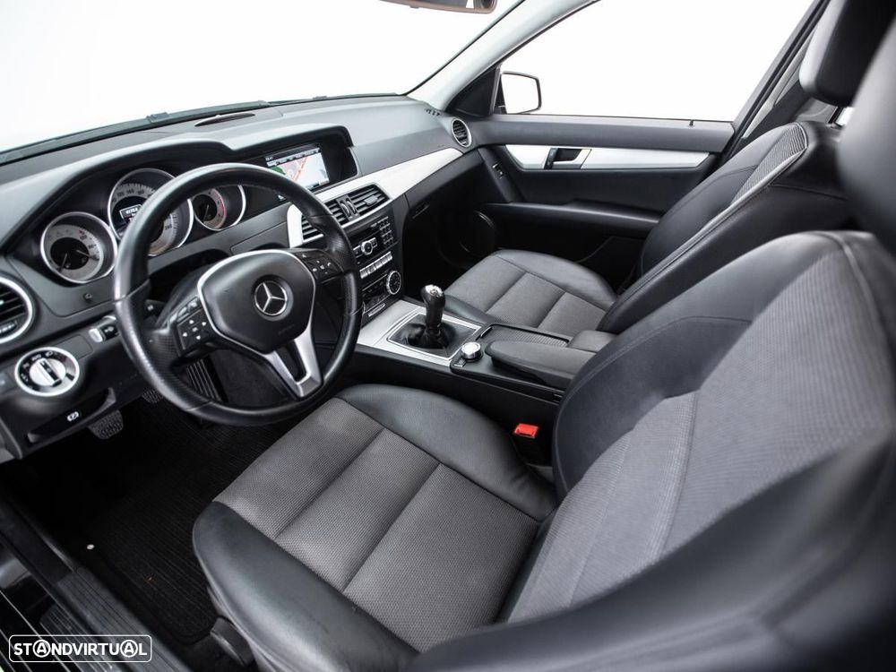Mercedes-Benz C 200 - 7