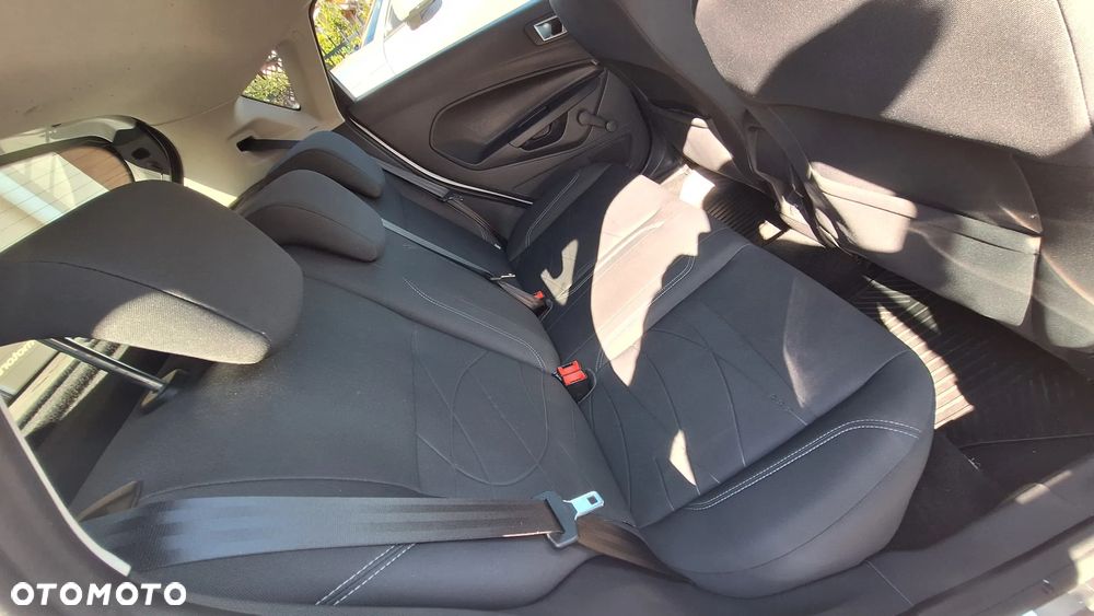 Ford Fiesta 1.25 Trend - 12