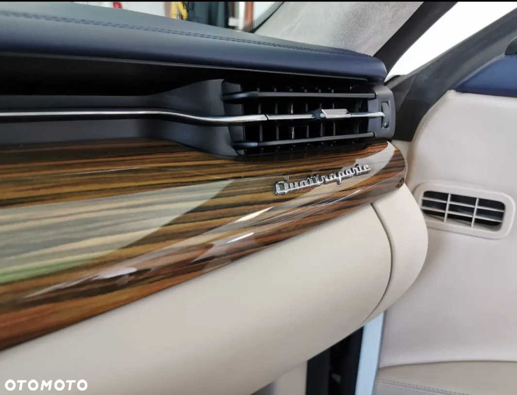Maserati Quattroporte GTS - 11
