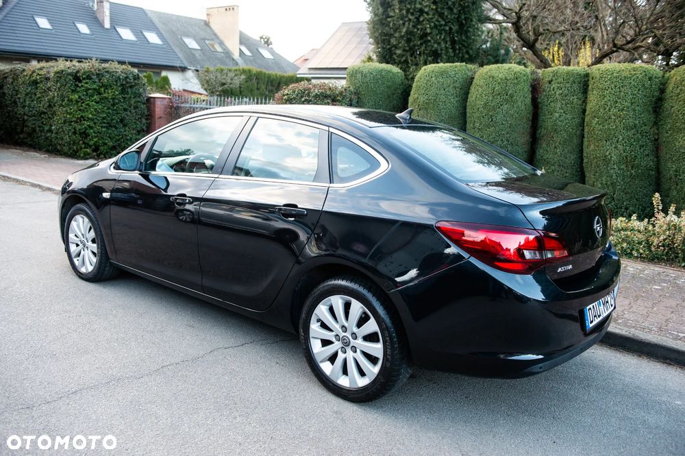 Opel Astra - 12
