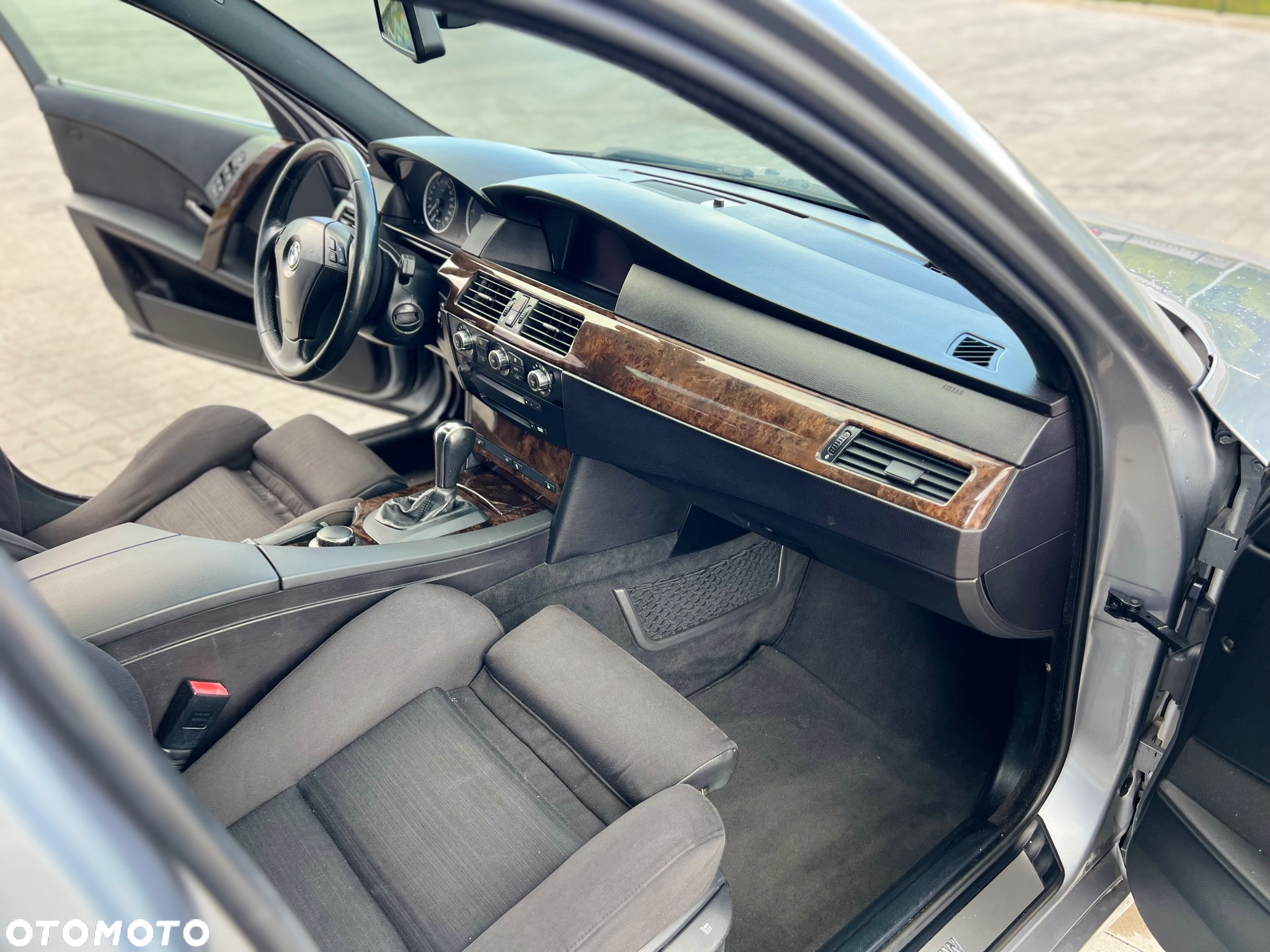BMW Seria 5 525d - 18