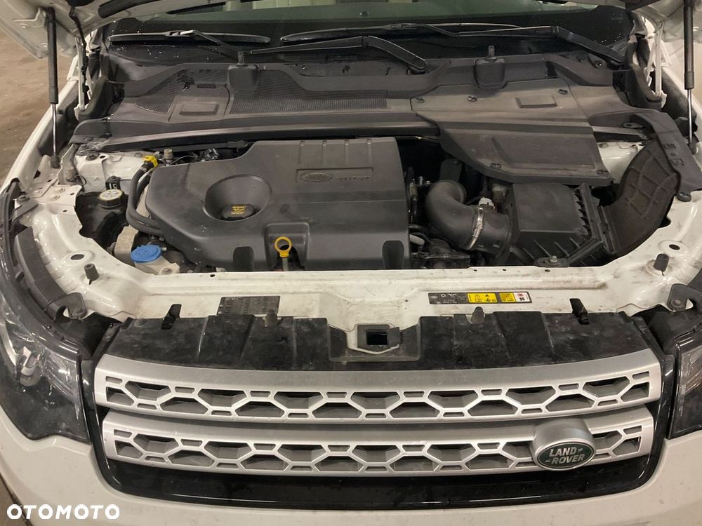 Land Rover Discovery Sport TD4 HSE - 26