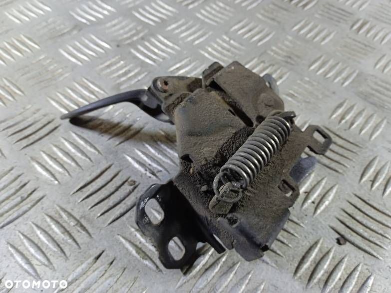 ZAMEK MASKI MERCEDES VANEO - 2