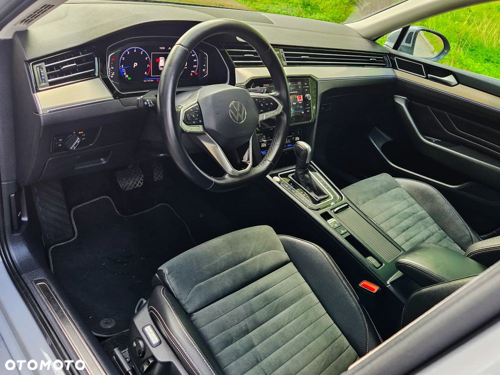 Volkswagen Passat 2.0 TSI Elegance DSG - 18