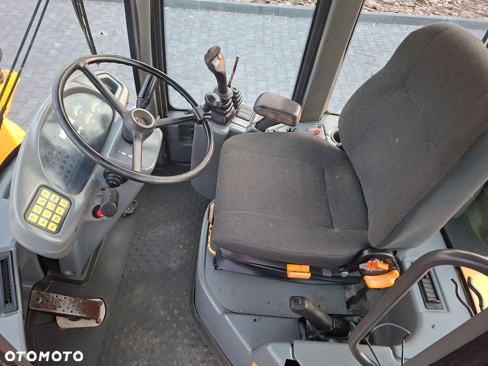 Volvo L30 PRO / Łyżka Otwierana +Widły / - 2