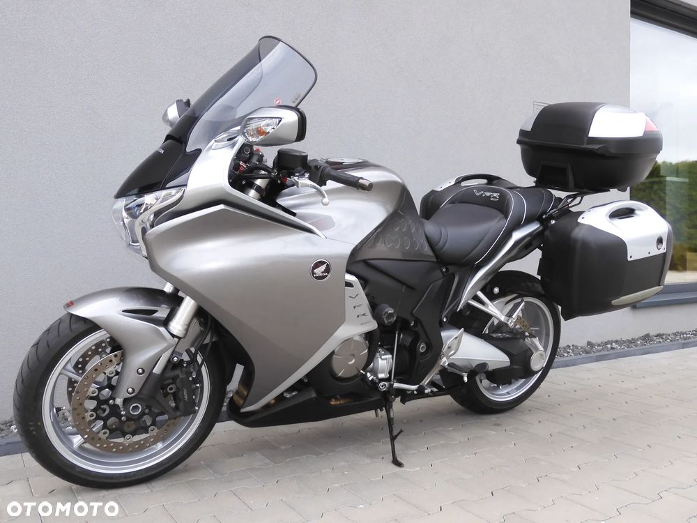 Honda VFR - 37