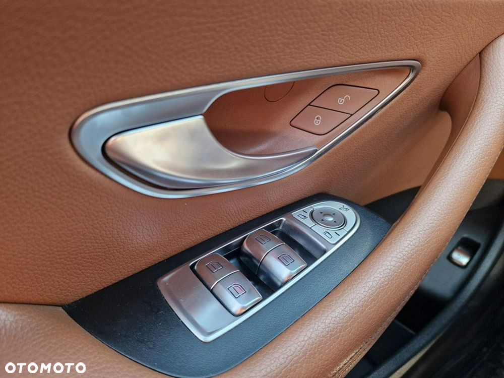 Mercedes-Benz Klasa E 220 d Coupe 9G-TRONIC AMG Line - 11