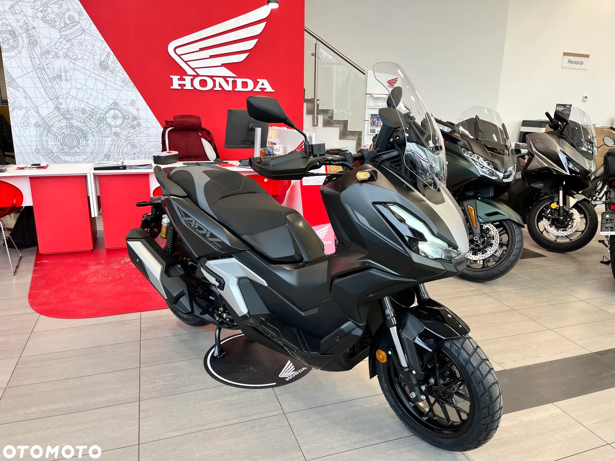 Honda ADV350 - 1