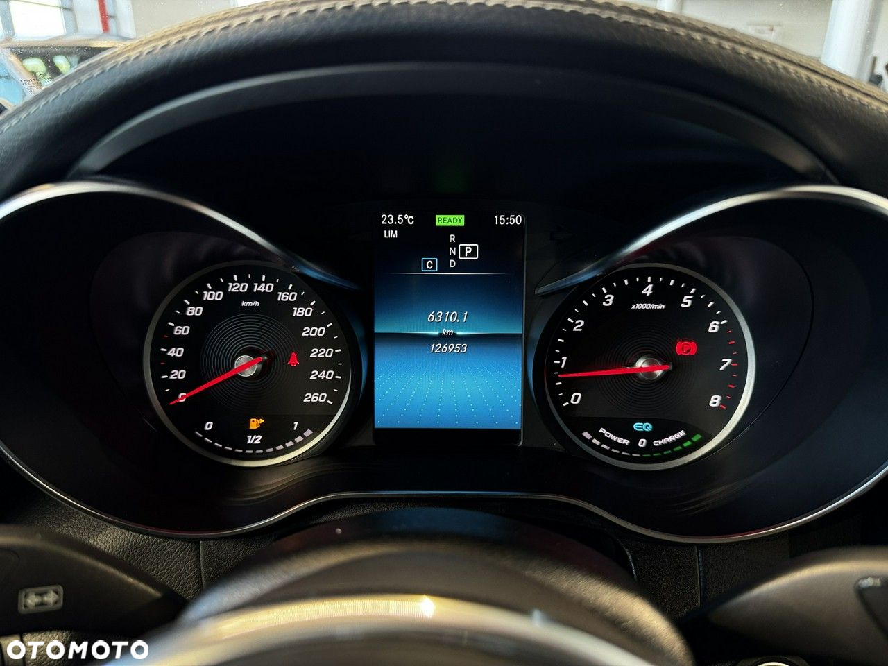 Mercedes-Benz GLC - 22