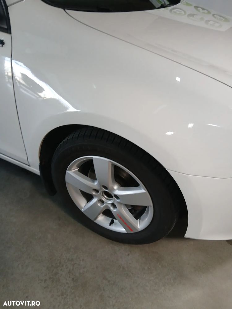 VOLKSWAGEN Golf 2011 — imagine 22