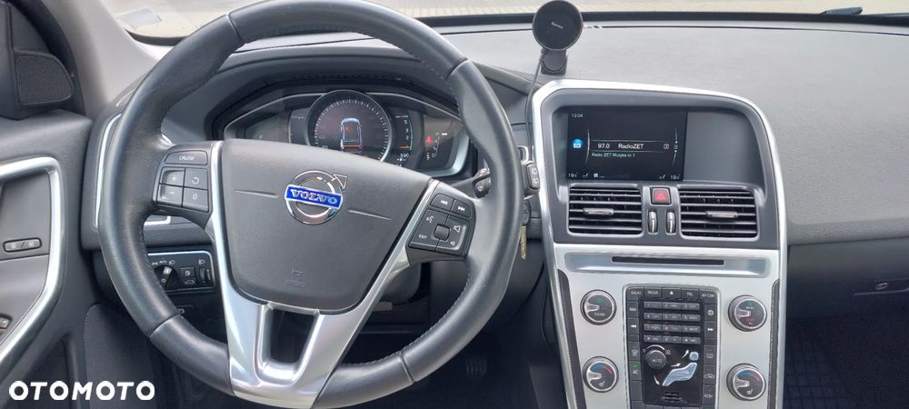 Volvo XC 60 D4 Drive-E Ocean Race - 17