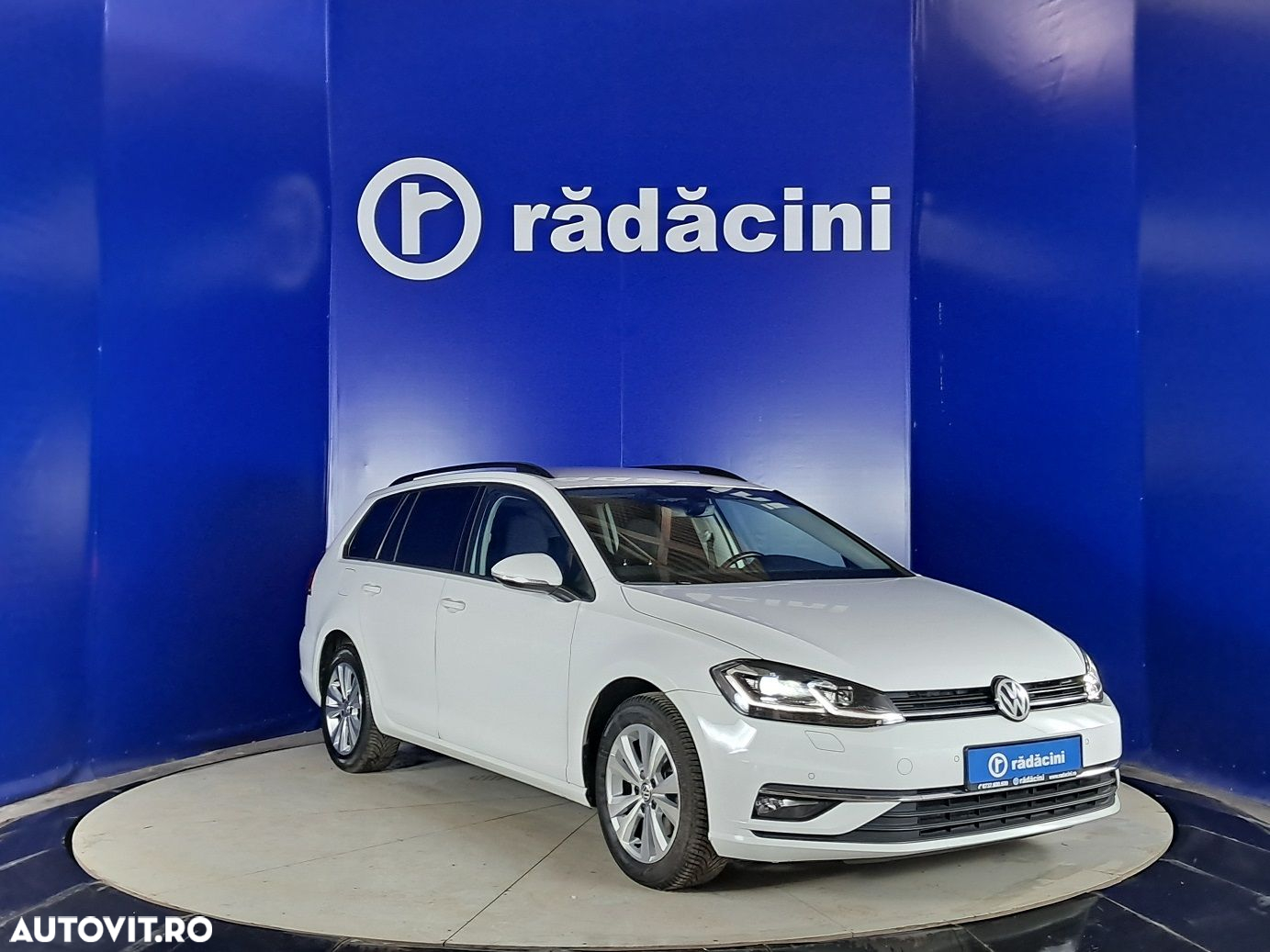 Volkswagen Golf - 5