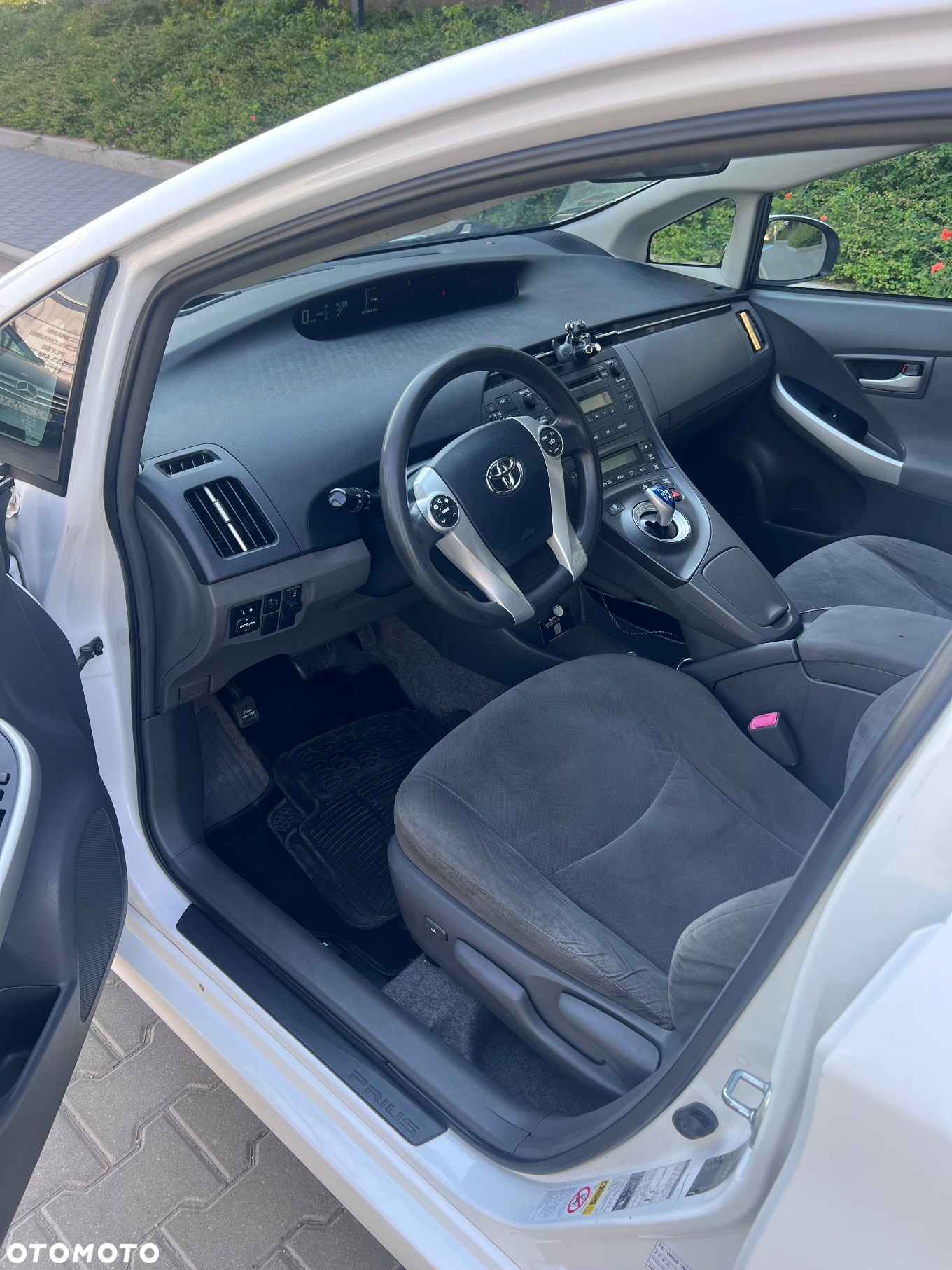 Toyota Prius 1.8 HSD Active - 8