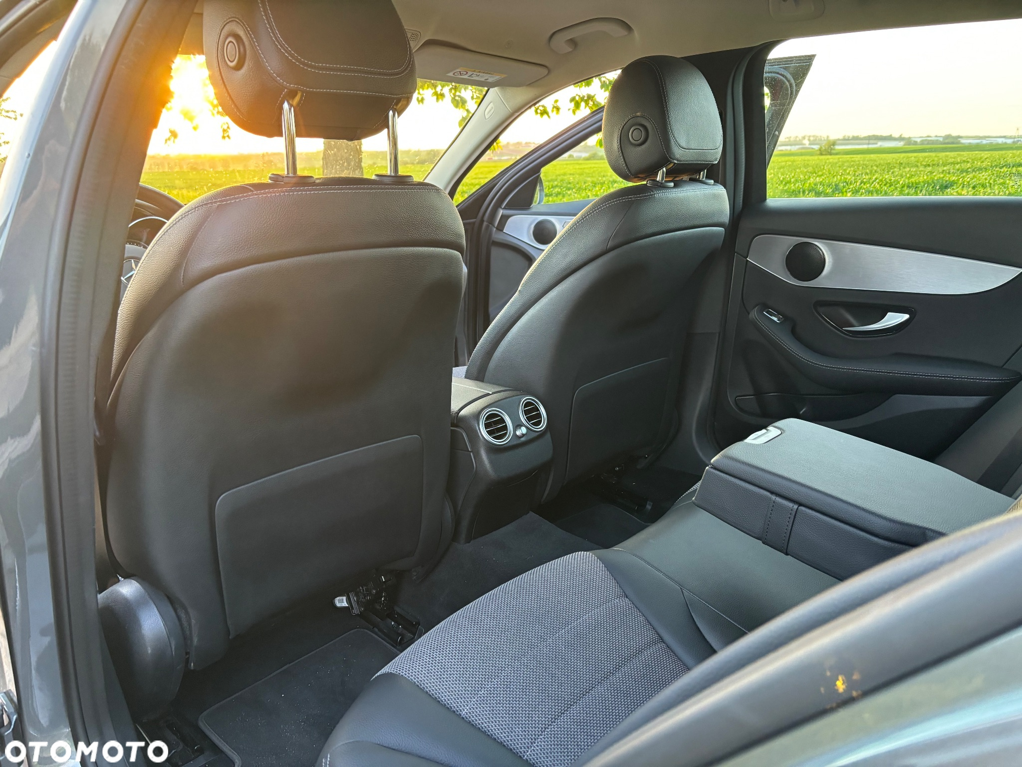 Mercedes-Benz Klasa C 180 d 9G-TRONIC - 23