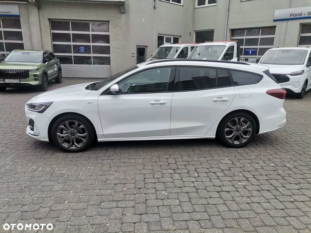 Ford Focus 1.0 EcoBoost mHEV ST-Line X - 6