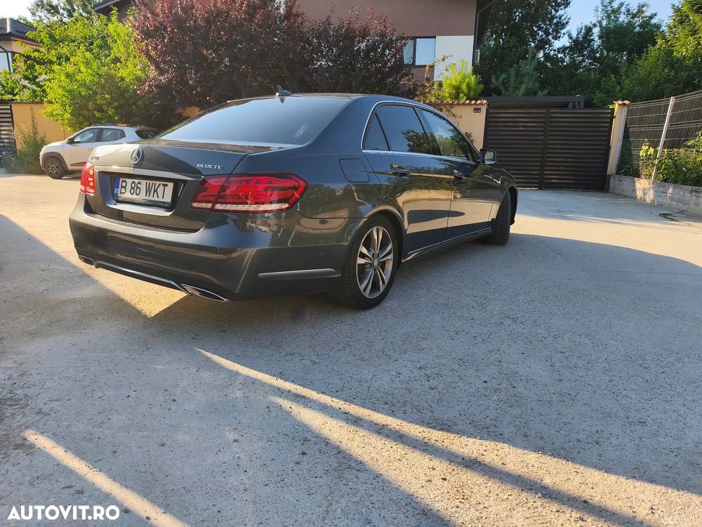 Mercedes-Benz E 220 BlueTEC 4MATIC - 4