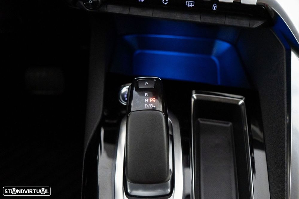 Peugeot 3008 1.6 Hybrid Allure e-EAT8 - 27