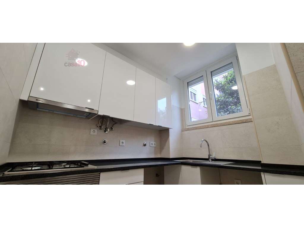 Arrenda-se apartamento T2 totalmente remodelado no Areeiro - Grande imagem: 5/25
