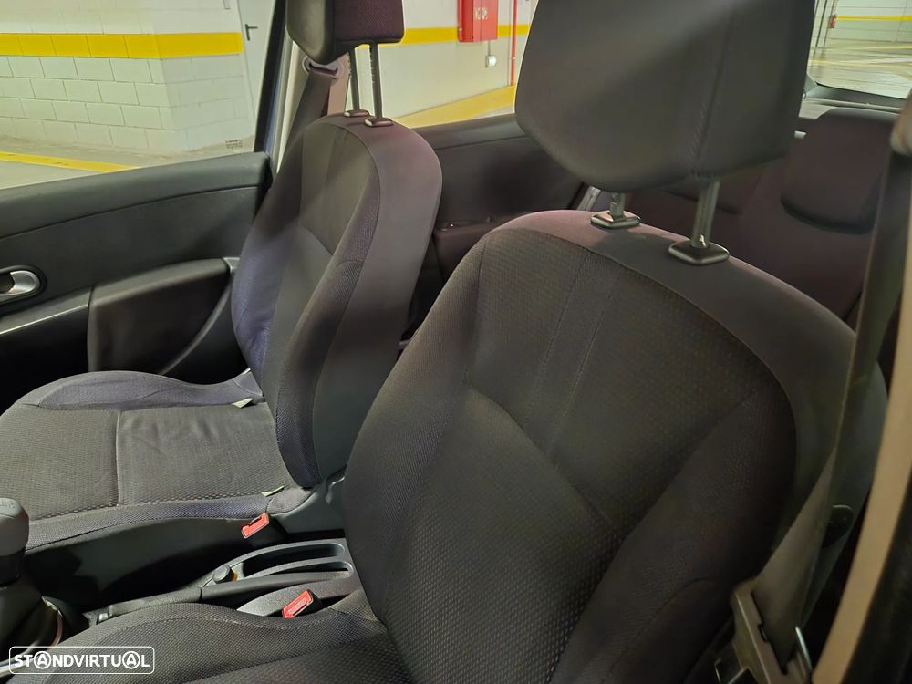 Renault Clio 1.2 16V Dynamique - 13