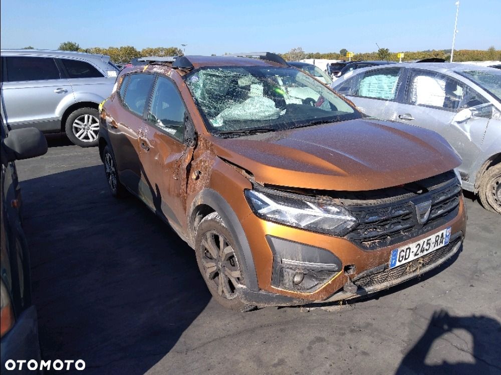 Dacia Sandero Stepway TCe 100 Celebration - 5