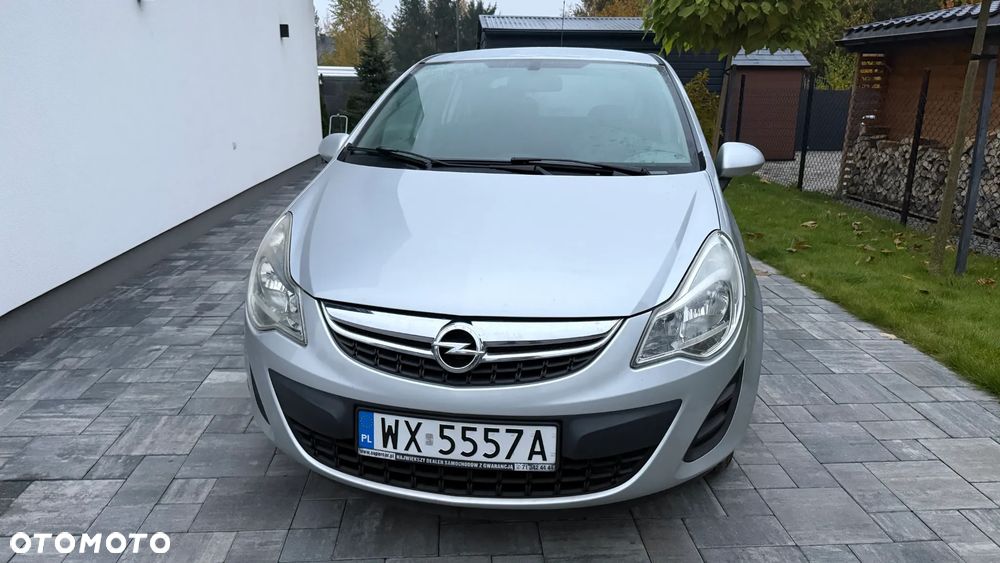 Opel Corsa 2012 photo 2