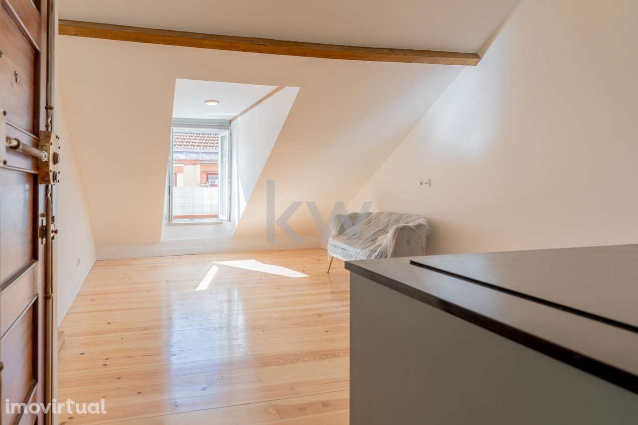 Apartamento T1 na Madragoa – Totalmente Remodelado, Equipado e Decorad - Grande imagem: 2/22