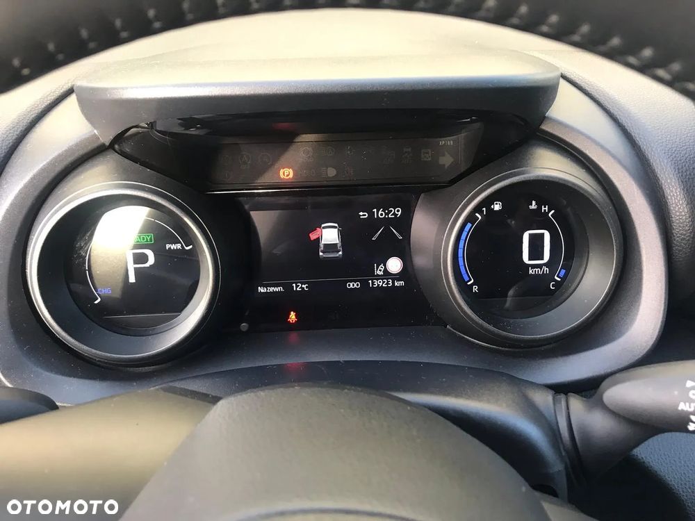 Toyota Yaris Hybrid 1.5 Executive - 21