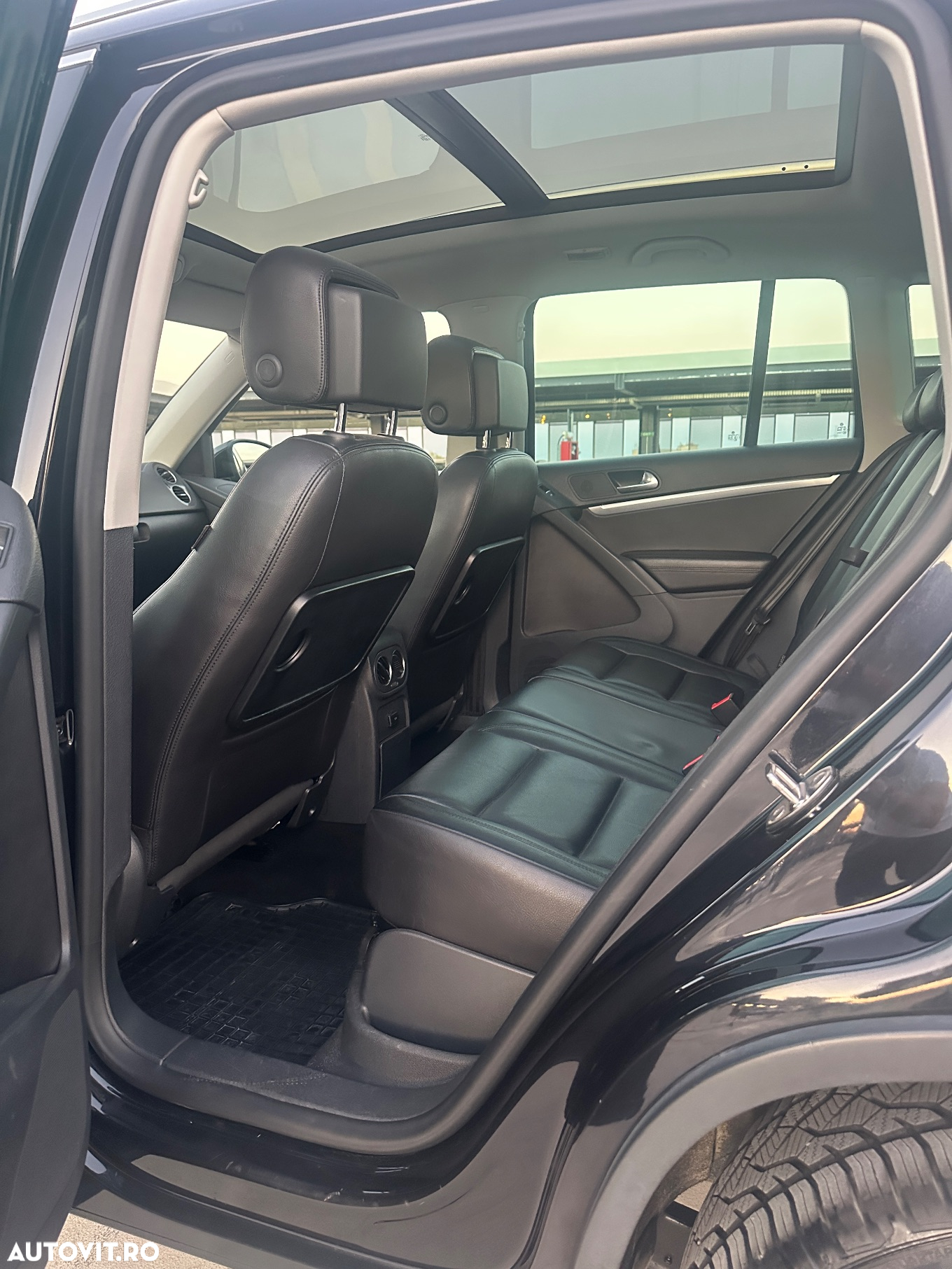 Volkswagen Tiguan 2.0 TDI DPF 4Motion BlueMotion Technology DSG Exclusive - 6